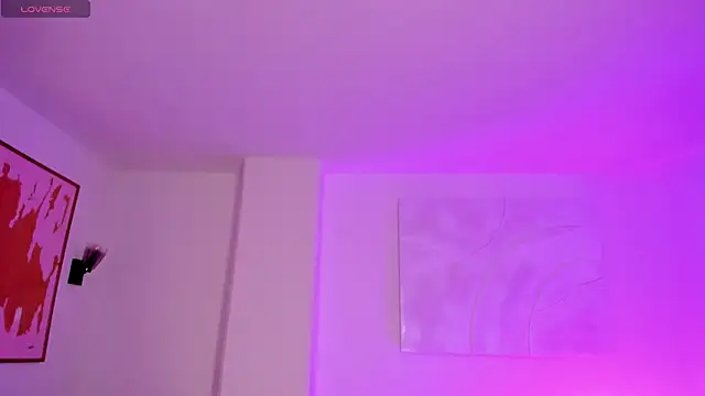 Snapshot of PaulinaSantos_ chatting on 12/17/25, 07:31 PaulinaSantos online show from 12/17/25, 07:31