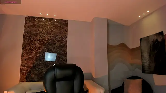 PaulinaSantos  online show from 05/25/26, 07:20