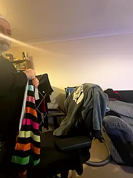 Snapshot of LondonTeffy chatting on 12/03/24, 10:29 LondonTeffy online show from 12/03/24, 10:29