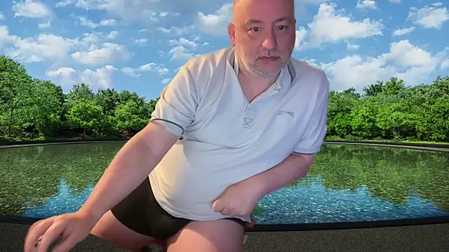 Snapshot of LondonTeffy chatting on 12/09/24, 10:09 LondonTeffy online show from 12/09/24, 10:09