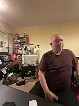 Snapshot of LondonTeffy chatting on 12/12/24, 10:31 LondonTeffy online show from 12/12/24, 10:31