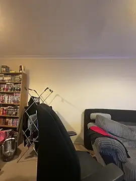 Snapshot of LondonTeffy chatting on 01/16/25, 10:34 LondonTeffy online show from 01/16/25, 10:34