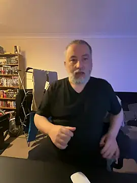 Snapshot of LondonTeffy chatting on 01/21/25, 10:30 LondonTeffy online show from 01/21/25, 10:30