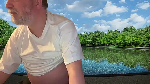 Snapshot of LondonTeffy chatting on 02/11/25, 10:28 LondonTeffy online show from 02/11/25, 10:28