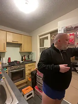 Snapshot of LondonTeffy chatting on 03/03/25, 10:20 LondonTeffy online show from 03/03/25, 10:20