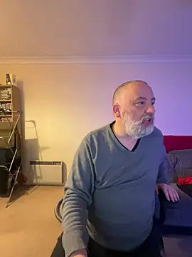 Snapshot of LondonTeffy chatting on 03/06/25, 10:15 LondonTeffy online show from 03/06/25, 10:15