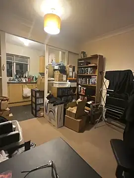 Snapshot of LondonTeffy chatting on 11/14/25, 10:18 LondonTeffy online show from 11/14/25, 10:18