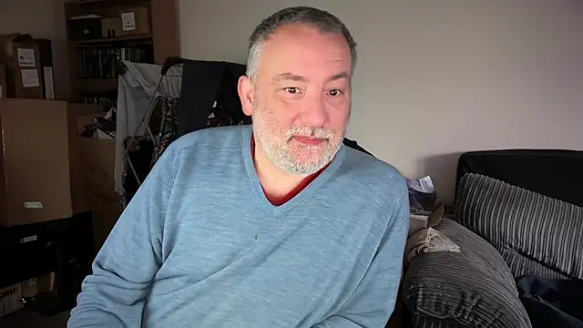 Snapshot of LondonTeffy chatting on 12/01/25, 11:04 LondonTeffy online show from 12/01/25, 11:04