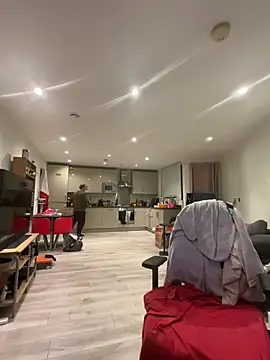 Snapshot of LondonTeffy chatting on 03/04/26, 10:05 LondonTeffy online show from 03/04/26, 10:05