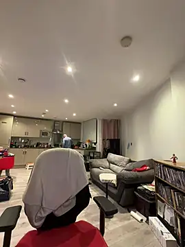 Snapshot of LondonTeffy chatting on 03/30/26, 09:05 LondonTeffy online show from 03/30/26, 09:05