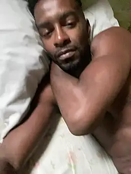 Snapshot of Jo-shua chatting on 01/03/25, 08:01 Jo-shua online show from 01/03/25, 08:01