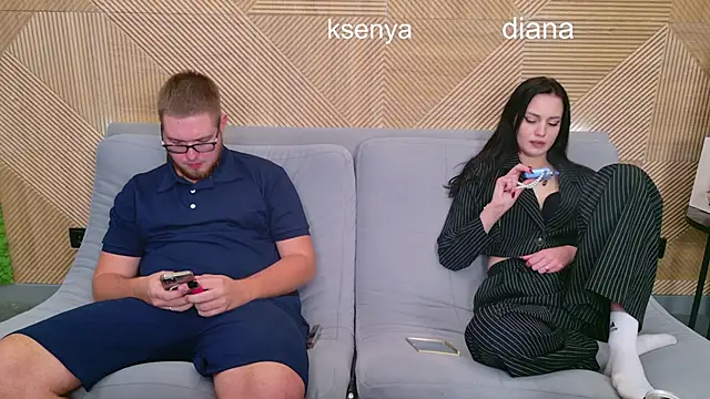 Snapshot of Ksenny chatting on 10/27/25, 05:39 Ksenny online show from 10/27/25, 05:39