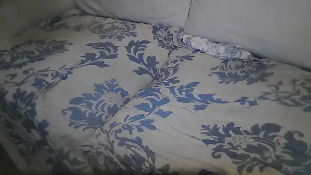 Snapshot of aussiecockpumper769 chatting on 09/15/25, 04:56 aussiecockpumper769 online show from 09/15/25, 04:56