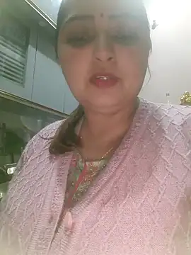 Snapshot of Dianaa9 chatting on 01/03/25, 04:59 Dianaa9 online show from 01/03/25, 04:59