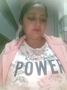 Snapshot of Dianaa9 chatting on 01/10/25, 08:07 Dianaa9 online show from 01/10/25, 08:07