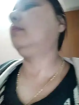 Snapshot of Dianaa9 chatting on 02/18/25, 05:21 Dianaa9 online show from 02/18/25, 05:21