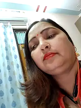 Snapshot of Dianaa9 chatting on 02/24/25, 10:37 Dianaa9 online show from 02/24/25, 10:37