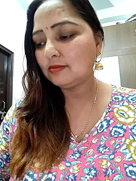 Snapshot of Dianaa9 chatting on 02/25/25, 07:42 Dianaa9 online show from 02/25/25, 07:42