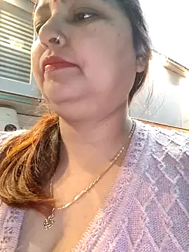 Snapshot of Dianaa9 chatting on 03/02/25, 10:35 Dianaa9 online show from 03/02/25, 10:35