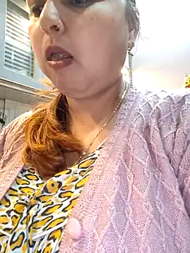 Snapshot of Dianaa9 chatting on 03/05/25, 07:38 Dianaa9 online show from 03/05/25, 07:38