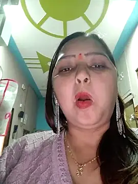 Snapshot of Dianaa9 chatting on 03/08/25, 07:53 Dianaa9 online show from 03/08/25, 07:53