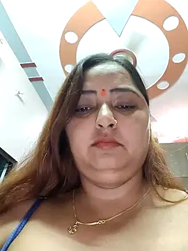 Snapshot of Dianaa9 chatting on 09/14/25, 05:28 Dianaa9 online show from 09/14/25, 05:28