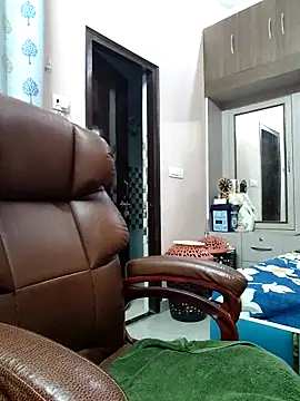 Snapshot of Dianaa9 chatting on 09/18/25, 05:42 Dianaa9 online show from 09/18/25, 05:42