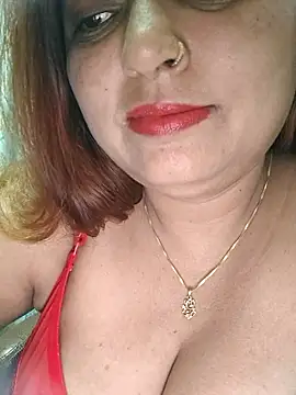 Snapshot of Dianaa9 chatting on 09/28/25, 09:42 Dianaa9 online show from 09/28/25, 09:42