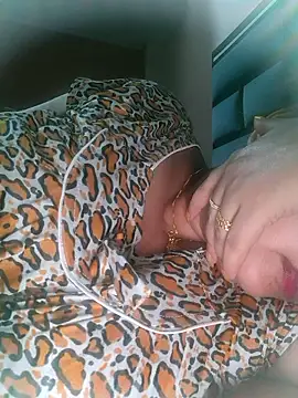 Snapshot of Dianaa9 chatting on 09/29/25, 09:47 Dianaa9 online show from 09/29/25, 09:47