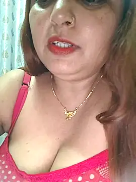 Snapshot of Dianaa9 chatting on 10/22/25, 07:13 Dianaa9 online show from 10/22/25, 07:13