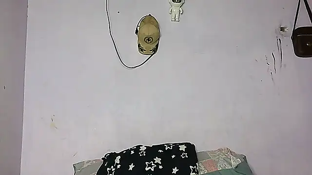 Snapshot of PRINSES24-7 chatting on 02/04/26, 01:50 PRINSES24-7 online show from 02/04/26, 01:50