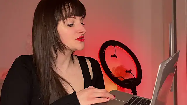 victoirenextdoor online show from 01/23/25, 07:40