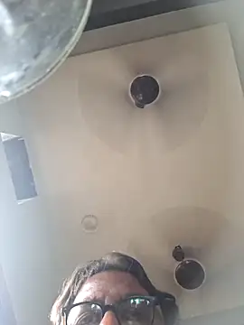 Snapshot of Exhibitionist1508 chatting on 12/19/25, 07:26 Exhibitionist1508 online show from 12/19/25, 07:26