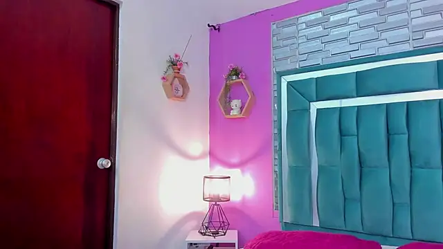 LORENSCOLLINS online show from 02/09/26, 07:40