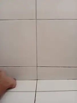 Snapshot of Herbert_motaZ chatting on 12/20/25, 05:20 Herbert motaZ online show from 12/20/25, 05:20