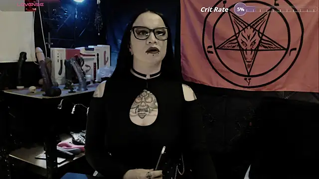 Snapshot of Evil_Queen_666 chatting on 03/25/26, 06:52 Evil Queen 666 online show from 03/25/26, 06:52