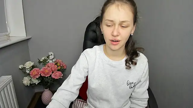 AfinaCutie online show from 12/14/24, 11:39