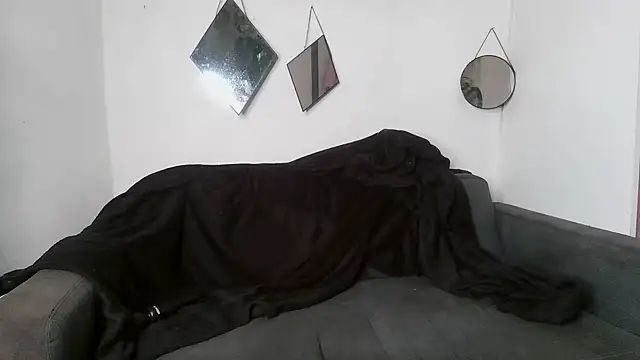 Snapshot of mamiedonuts chatting on 10/09/25, 04:38 mamiedonuts online show from 10/09/25, 04:38