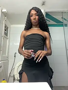 Snapshot of tamarabigass1 chatting on 10/10/25, 03:05 tamarabigass1 online show from 10/10/25, 03:05