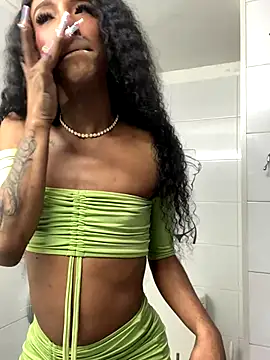 Snapshot of tamarabigass1 chatting on 10/18/25, 01:08 tamarabigass1 online show from 10/18/25, 01:08