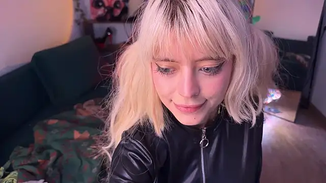 Snapshot of Eerectioneering chatting on 10/06/25, 11:18 Eerectioneering online show from 10/06/25, 11:18