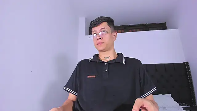 Snapshot of AgarEvans chatting on 01/03/25, 04:22 AgarEvans online show from 01/03/25, 04:22