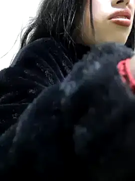 Snapshot of sylvana_19 chatting on 01/07/25, 08:21 sylvana 19 online show from 01/07/25, 08:21