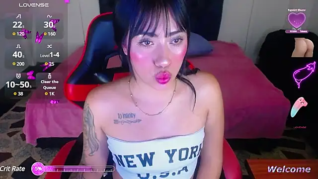 Snapshot of sylvana_19 chatting on 01/13/25, 09:42 sylvana 19 online show from 01/13/25, 09:42