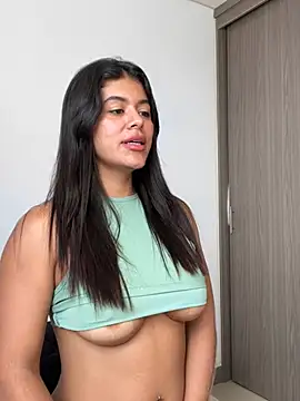 Snapshot of MelissaWaltton chatting on 02/15/25, 06:01 MelissaWaltton online show from 02/15/25, 06:01