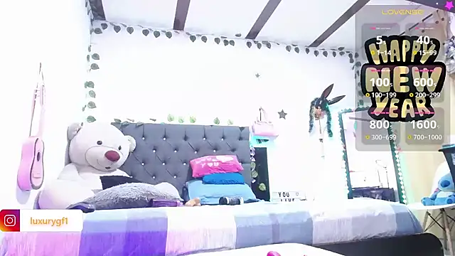 Snapshot of Pocahontaslovex chatting on 01/01/25, 04:18 Pocahontaslovex online show from 01/01/25, 04:18