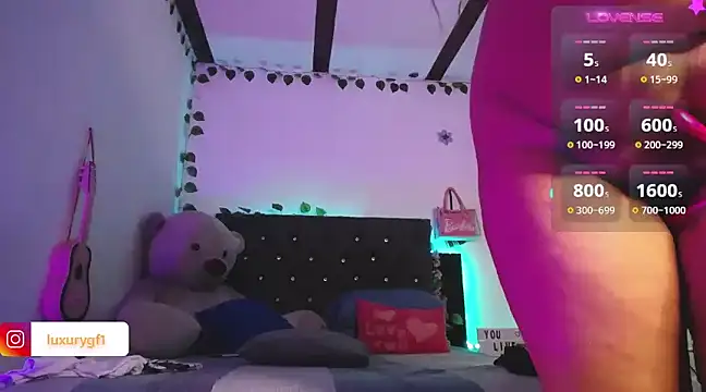 Snapshot of Pocahontaslovex chatting on 01/12/25, 01:16 Pocahontaslovex online show from 01/12/25, 01:16