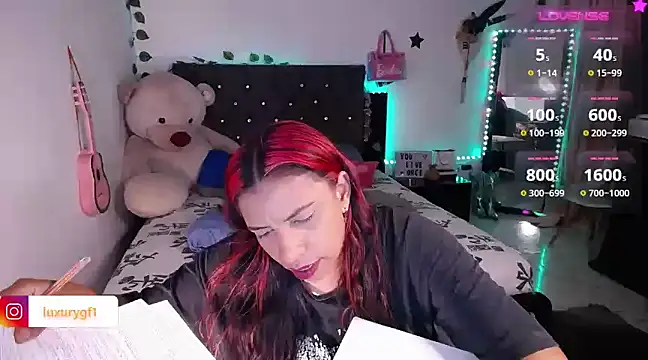 Snapshot of Pocahontaslovex chatting on 01/14/25, 11:58 Pocahontaslovex online show from 01/14/25, 11:58