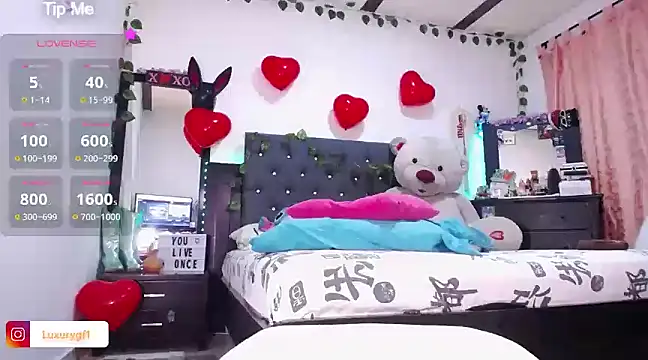 Snapshot of Pocahontaslovex chatting on 02/18/25, 04:58 Pocahontaslovex online show from 02/18/25, 04:58