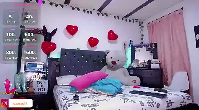 Snapshot of Pocahontaslovex chatting on 02/18/25, 03:21 Pocahontaslovex online show from 02/18/25, 03:21